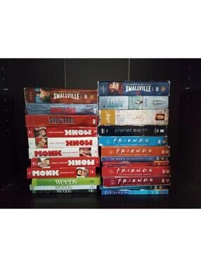 Lot Of 20 Estate Sale DVDs Variety Seasons Friends Monk Weeds Oprah ~ Trl4#117